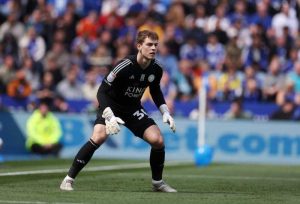 Mads Hermansen bắt đầu sự nghiệp quốc tế với đội tuyển Đan Mạch