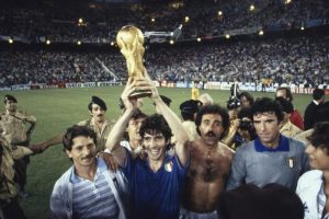 Nụ cười chiến thắng của Paolo Rossi